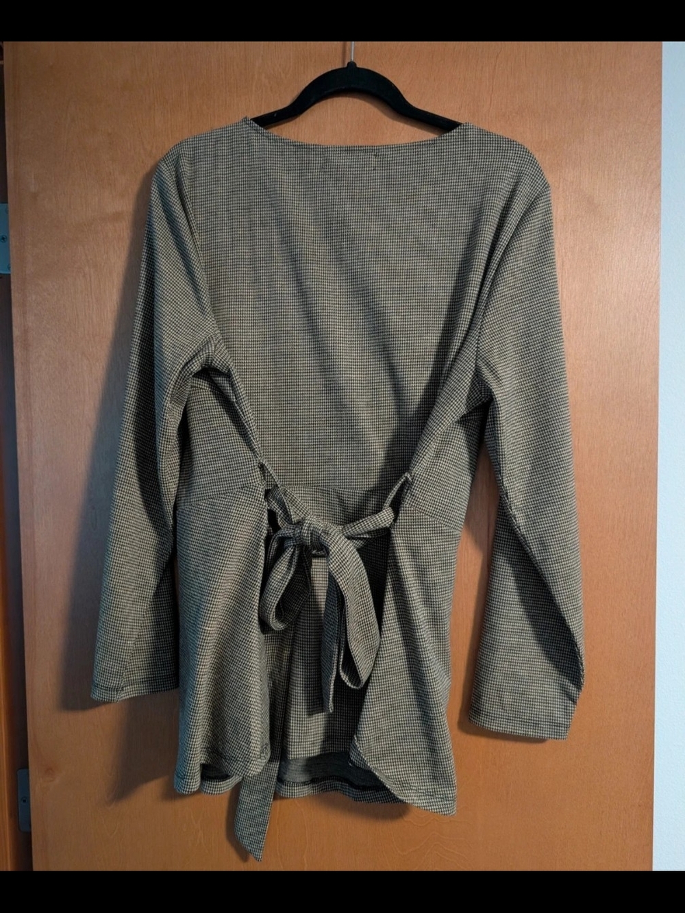 Long Sleeve Checked Peplum Blouse - Olive/Black XL - Picture 2 of 3